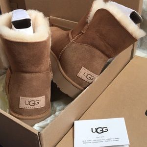 UGG W Classic Cuff Mini